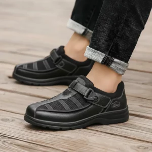 HAPPY FEET